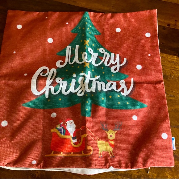 NEW Bundle of 2 Christmas Pillow Cases / Covers Reindeer / Elk & Santa W/ Zipper - Picture 1 of 9